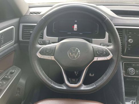 Used 2022 Volkswagen Atlas SEL R-Line image 25