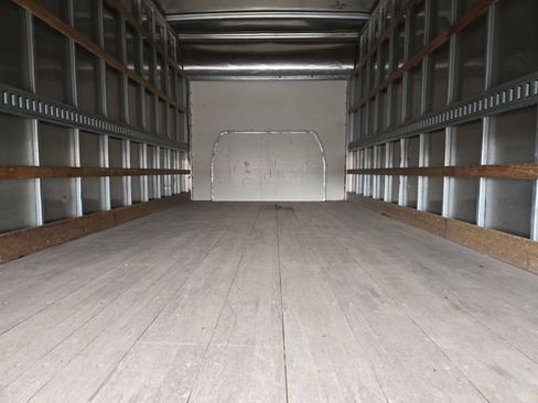 Used 2022 Ford E-450 and Econoline 450 Super Duty RWD image 24