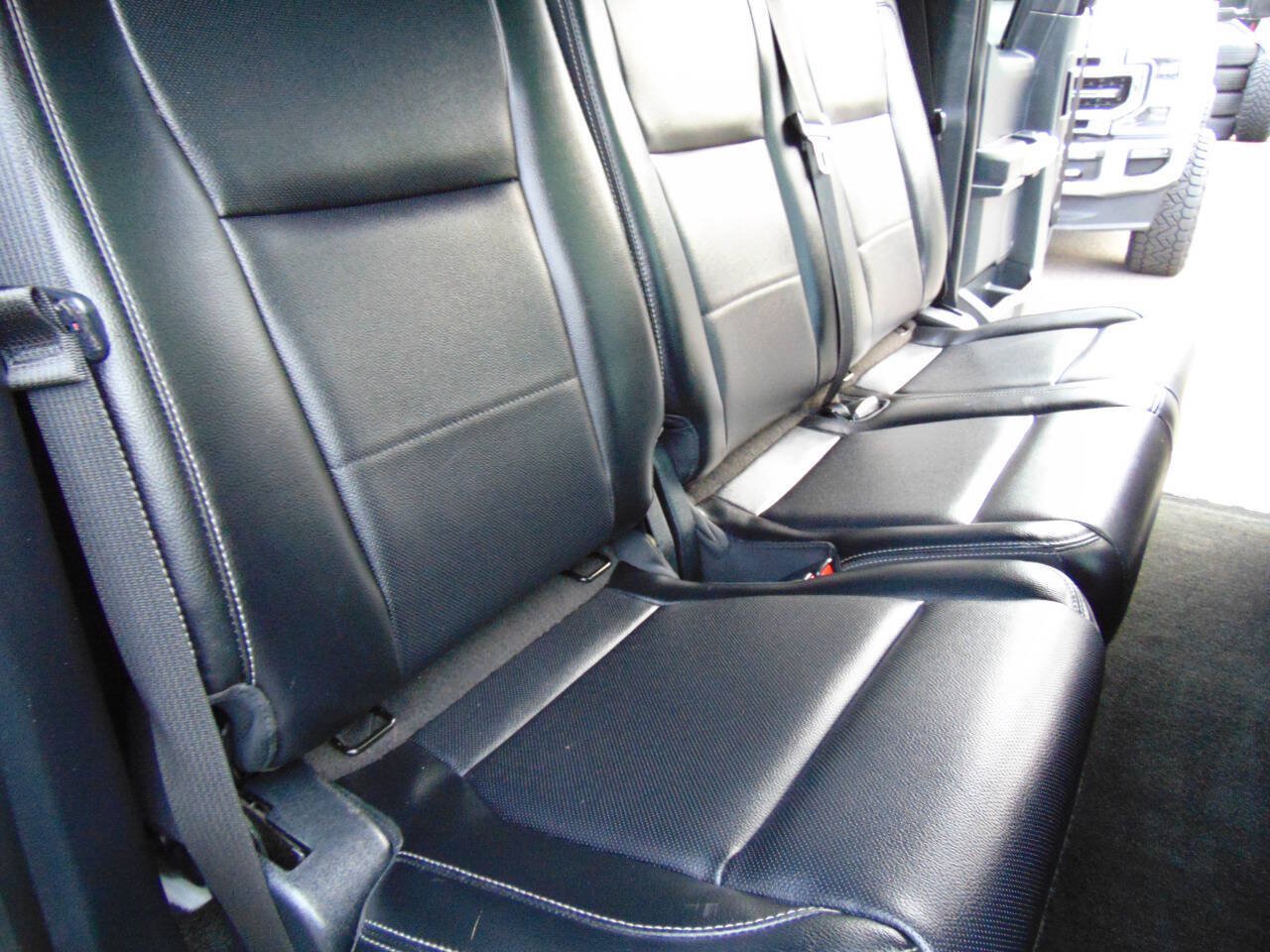 Used 2015 Ford F150 Lariat AWD/4WD image 17