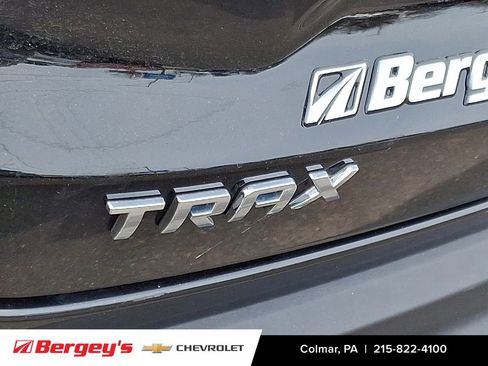 Certified 2025 Chevrolet Trax LT w/ LT Convenience Package image 31