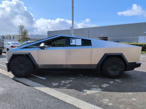 Used 2024 Tesla Cybertruck Cyberbeast image 7