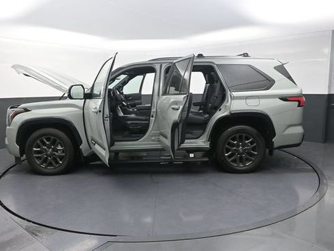 Used 2026 Toyota Sequoia Platinum AWD/4WD image 42