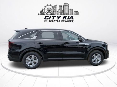 New 2026 Kia Sorento LX FWD image 7