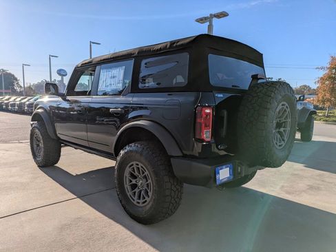 New 2025 Ford Bronco 4-Door image 6
