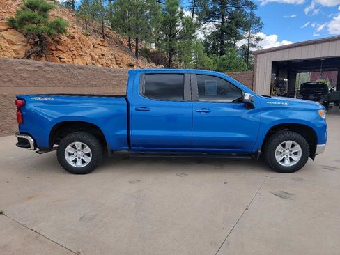Used 2022 Chevrolet Silverado 1500 LT w/ Protection Package AWD/4WD image 4