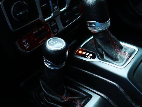 Used 2021 Jeep Wrangler Unlimited Rubicon image 56