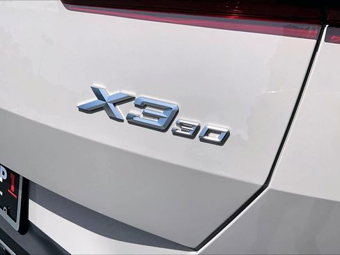 Used 2025 BMW X3 xDrive30i w/ Premium Package AWD/4WD image 10
