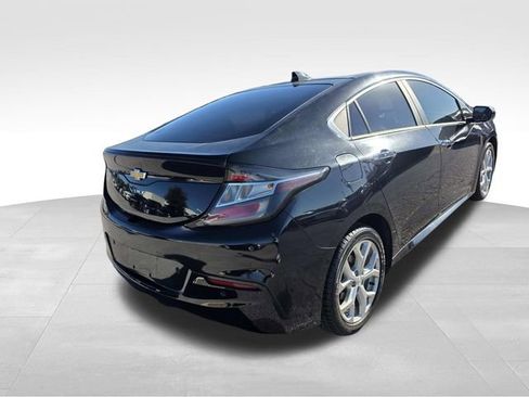 Used 2018 Chevrolet Volt Premier w/ Driver Confidence Package image 3