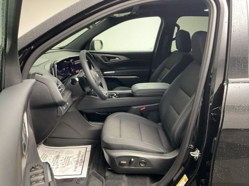 New 2026 Chevrolet Traverse LT w/ Sun and Wheel Package image 12