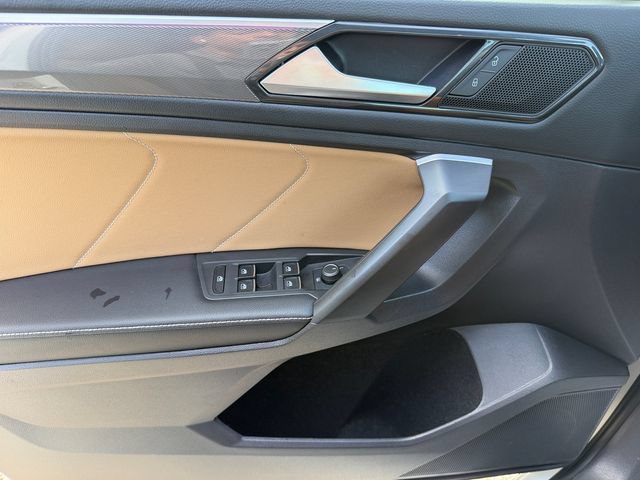 Certified 2023 Volkswagen Tiguan SE R-Line FWD image 30