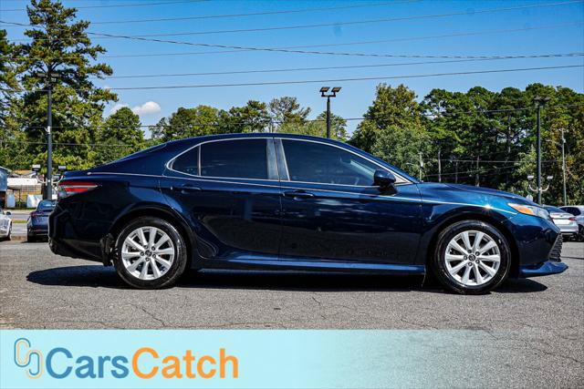 Used 2020 Toyota Camry LE FWD image 10