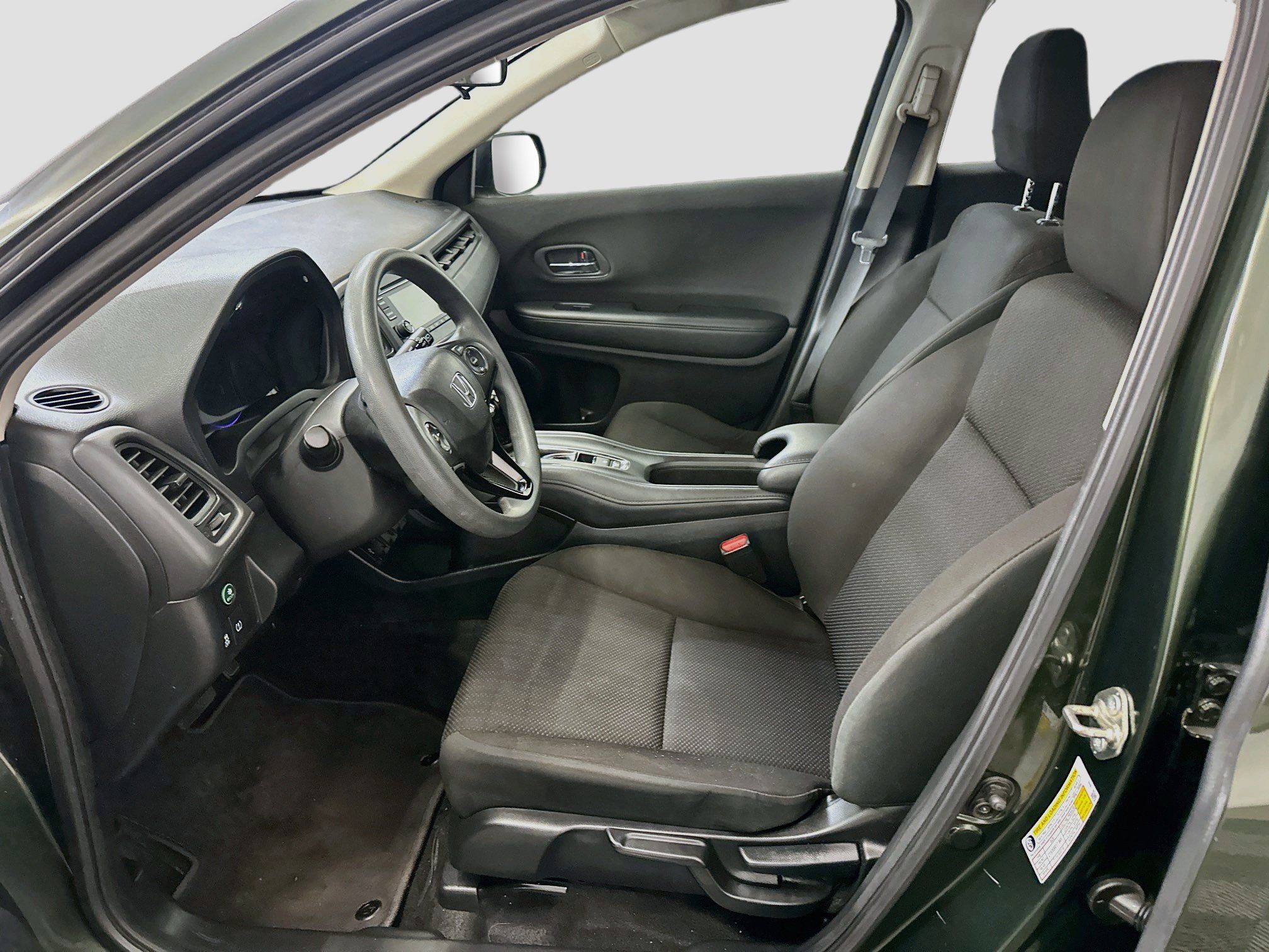 Used 2018 Honda HR-V LX image 13