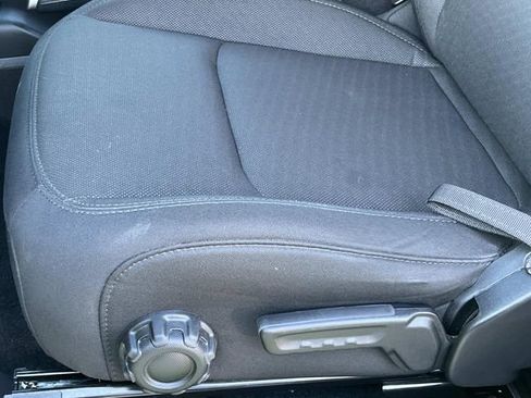 Used 2023 Jeep Wrangler Willys image 12