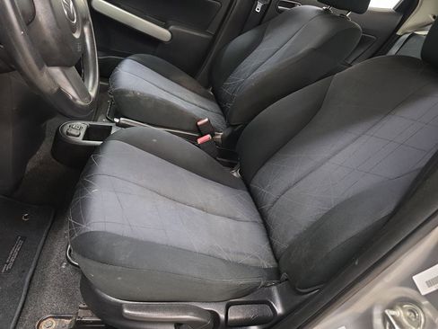 Used 2014 MAZDA MAZDA2 Sport image 29