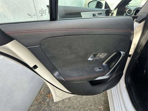 Certified 2022 Mercedes-Benz CLA 250 4MATIC image 17