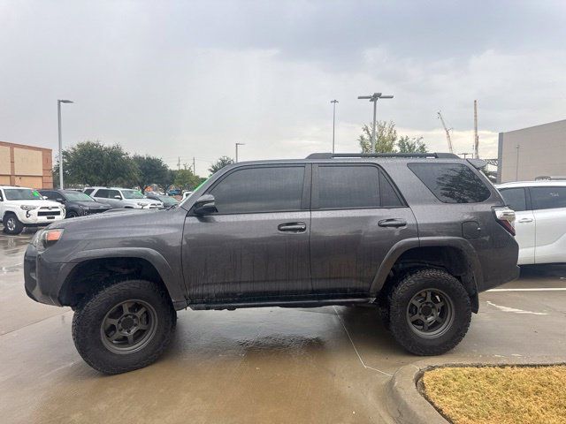Used 2015 Toyota 4Runner Trail Premium AWD/4WD image 5