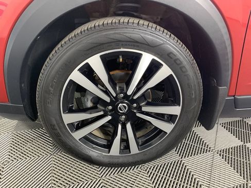Used 2018 Nissan Kicks SR FWD image 9