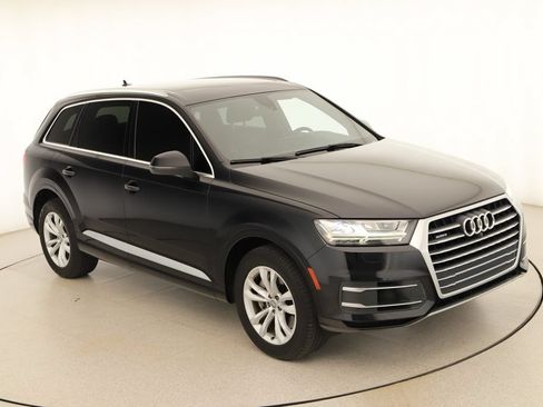 Used 2019 Audi Q7 3.0T Premium Plus w/ Premium Plus Package AWD/4WD image 36