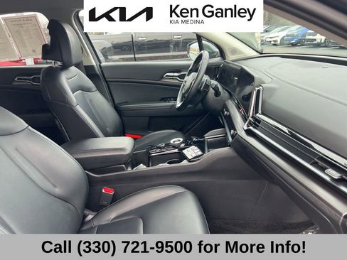 Certified 2024 Kia Sportage EX image 57
