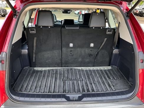 Used 2025 Toyota Grand Highlander AWD Hybrid image 31
