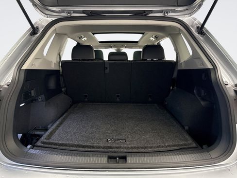 Used 2023 Volkswagen Tiguan SE image 19