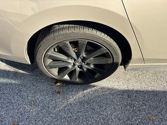 Used 2025 MAZDA MAZDA3 s FWD image 9