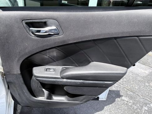 Used 2014 Dodge Charger R/T w/ Driver Confidence Group (AJG) AWD/4WD image 17