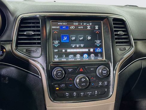 Used 2017 Jeep Grand Cherokee Limited w/ Luxury Group II RWD image 14