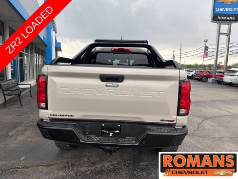 New 2026 Chevrolet Colorado ZR2 w/ Midnight Edition AWD/4WD image 4