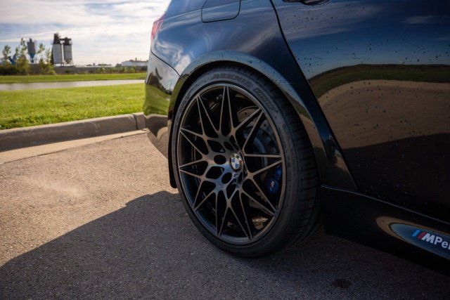 Used 2018 BMW M3 RWD image 10