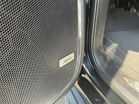 Used 2019 GMC Yukon SLT image 11