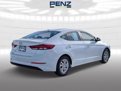 Used 2017 Hyundai Elantra SE image 7