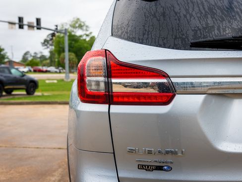 Used 2022 Subaru Ascent Limited w/ Technology Package AWD/4WD image 17