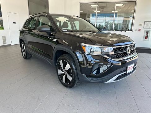 Certified 2024 Volkswagen Taos S AWD/4WD image 1