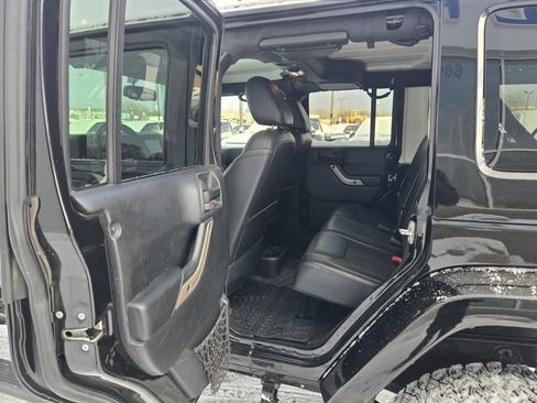 Used 2017 Jeep Wrangler 75th Anniversary image 12