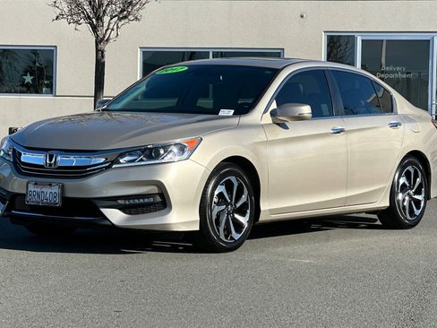 Used 2017 Honda Accord EX-L image 8