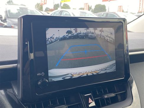 Certified 2025 Toyota Corolla LE image 28