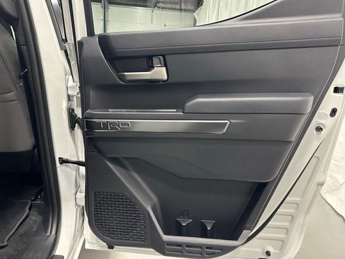 Used 2025 Toyota Tacoma TRD Off-Road image 51