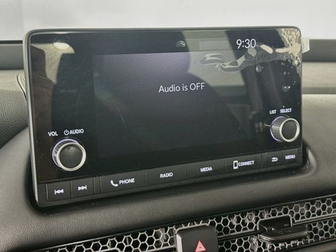 Used 2024 Honda HR-V Sport image 16