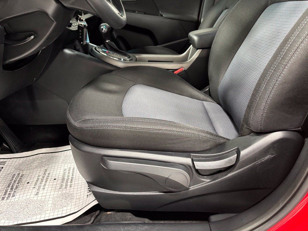 Used 2014 Kia Sportage LX AWD/4WD image 12