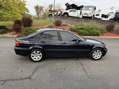 Used 2003 BMW 325i Sedan image 11