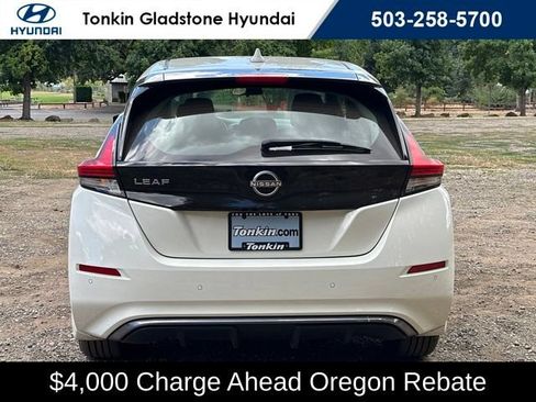 Used 2025 Nissan Leaf S FWD image 8