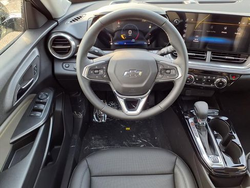 New 2026 Chevrolet Trax ACTIV w/ Sunroof Package image 12