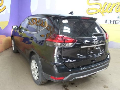 Used 2018 Nissan Rogue S FWD image 6