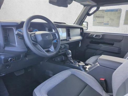 New 2026 Ford Bronco 2-Door AWD/4WD image 3