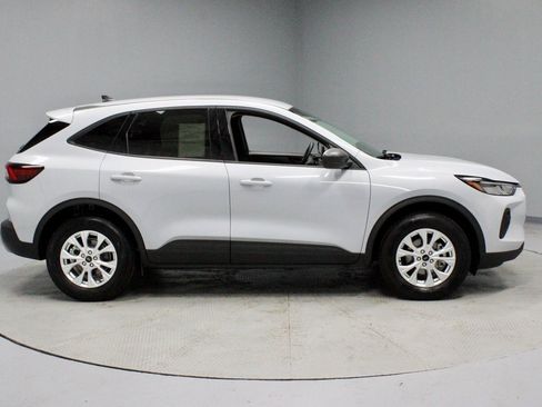 Certified 2025 Ford Escape Active image 11