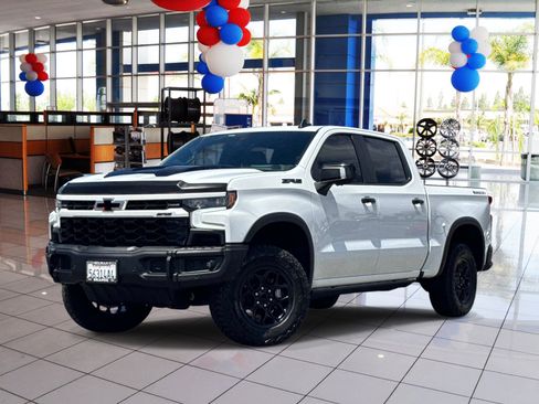Used 2024 Chevrolet Silverado 1500 ZR2 w/ ZR2 Bison Edition AWD/4WD image 1