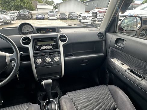 Used 2006 Scion xB FWD image 37