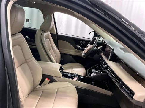 Used 2022 Lincoln Corsair Reserve w/ Equipment Group 201A image 11