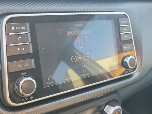 Certified 2020 Nissan Kicks SV image 27